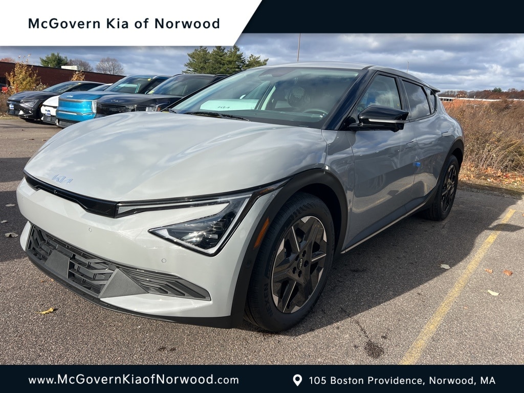 2025 Kia EV6 Light L/R's photo