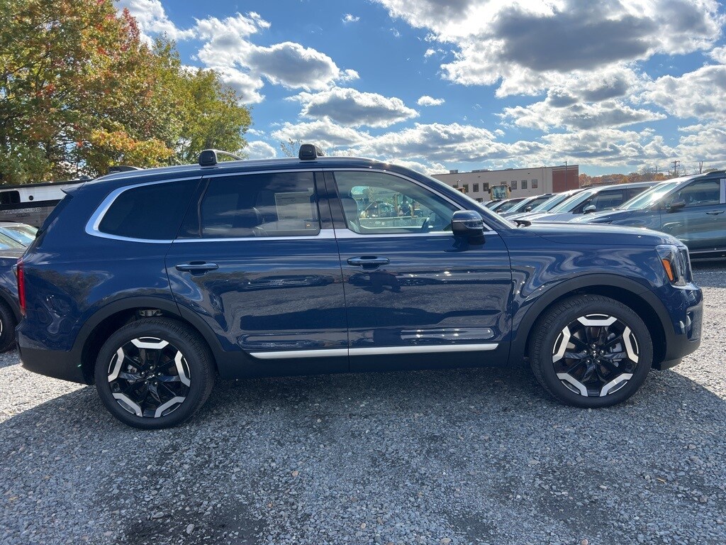 New 2025 Kia Telluride S SUV