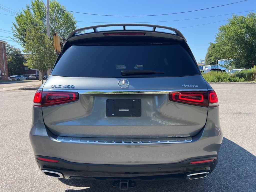 2022 Mercedes Benz GLS 450 4MATIC photo 4