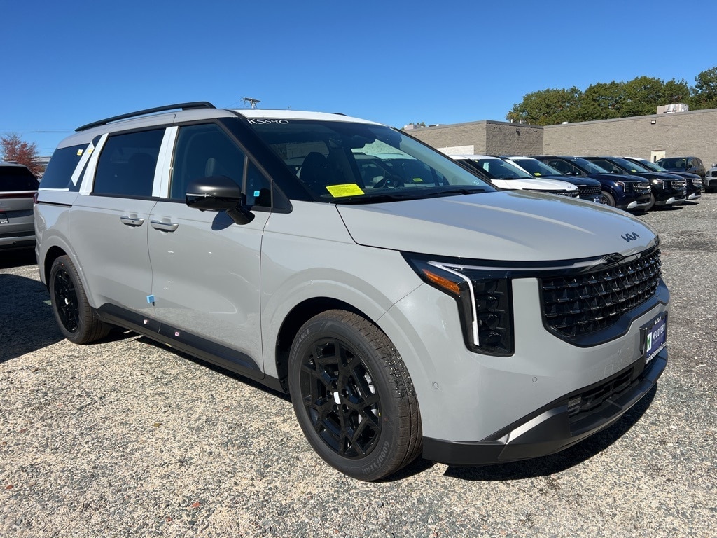 New 2026 Kia Carnival Hybrid SX Van Passenger Van