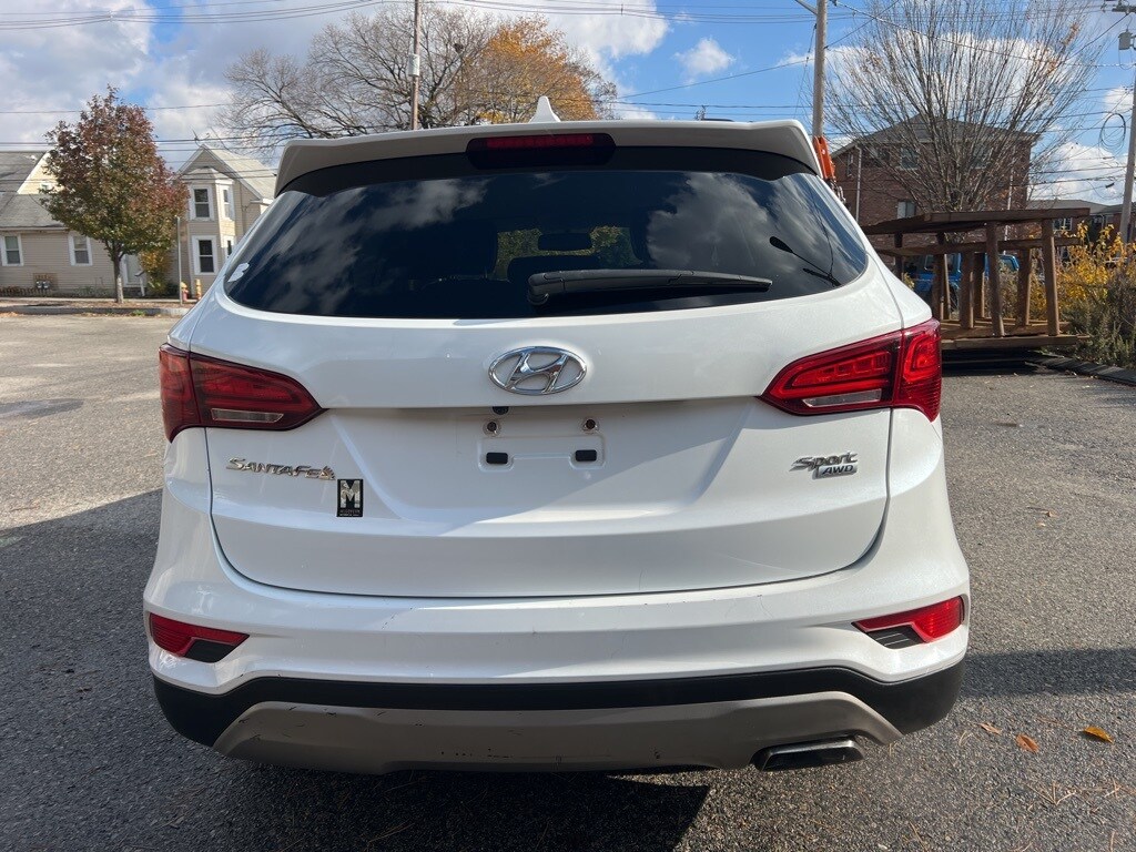 2017 Hyundai Santa Fe Sport 2.0T Base Value Premium photo 4
