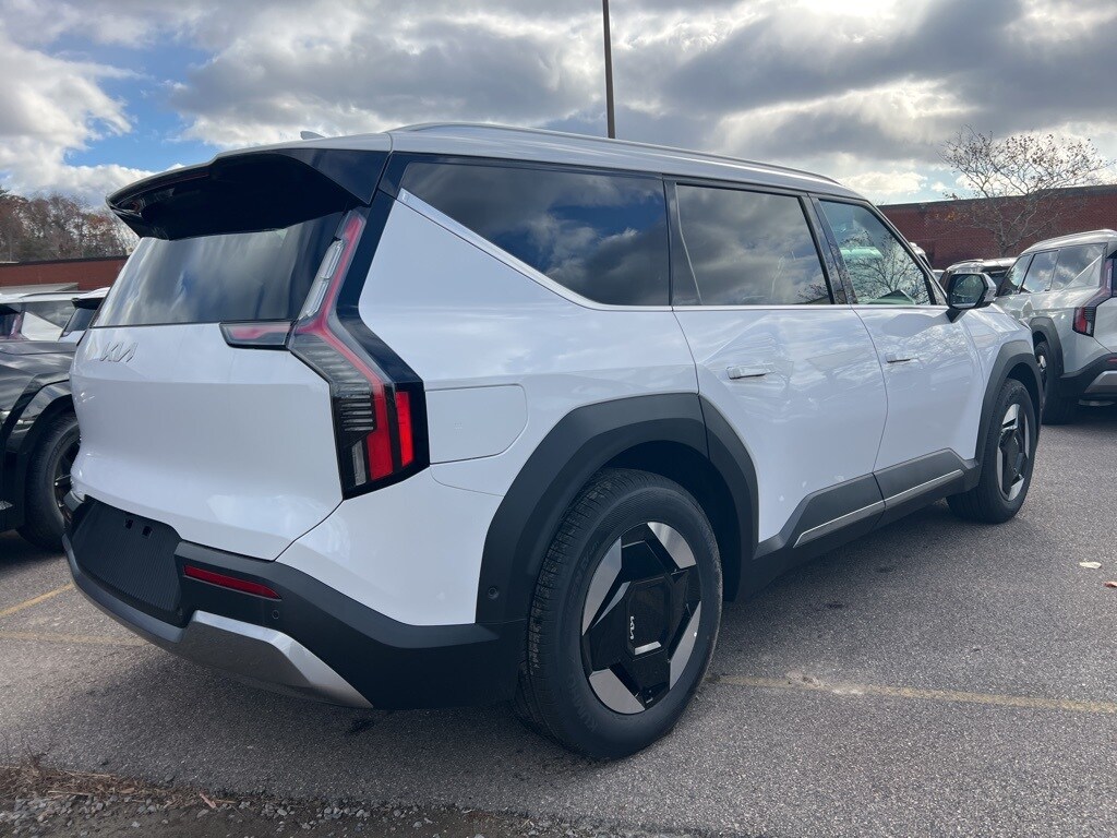 2026 Kia EV9 Wind photo 4