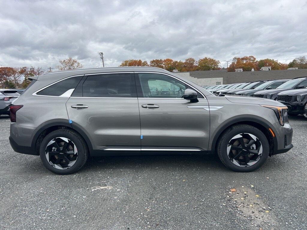 2026 Kia Sorento Hybrid EX photo 3