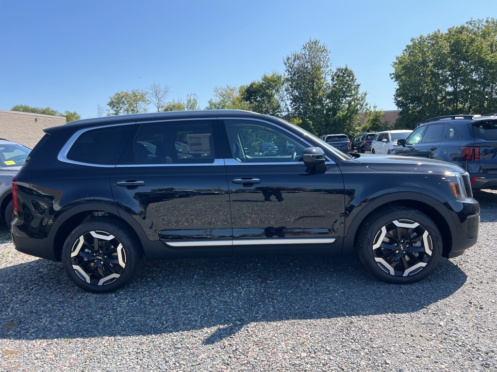2025 Kia Telluride S photo 4