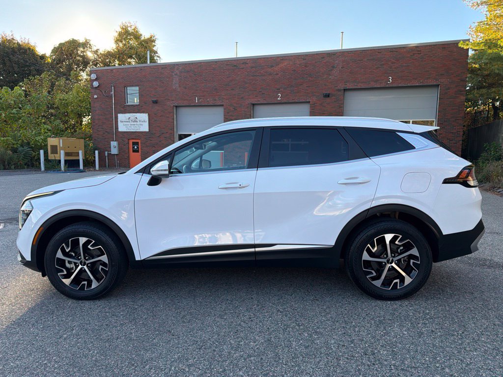 Used 2024 Kia Sportage EX SUV
