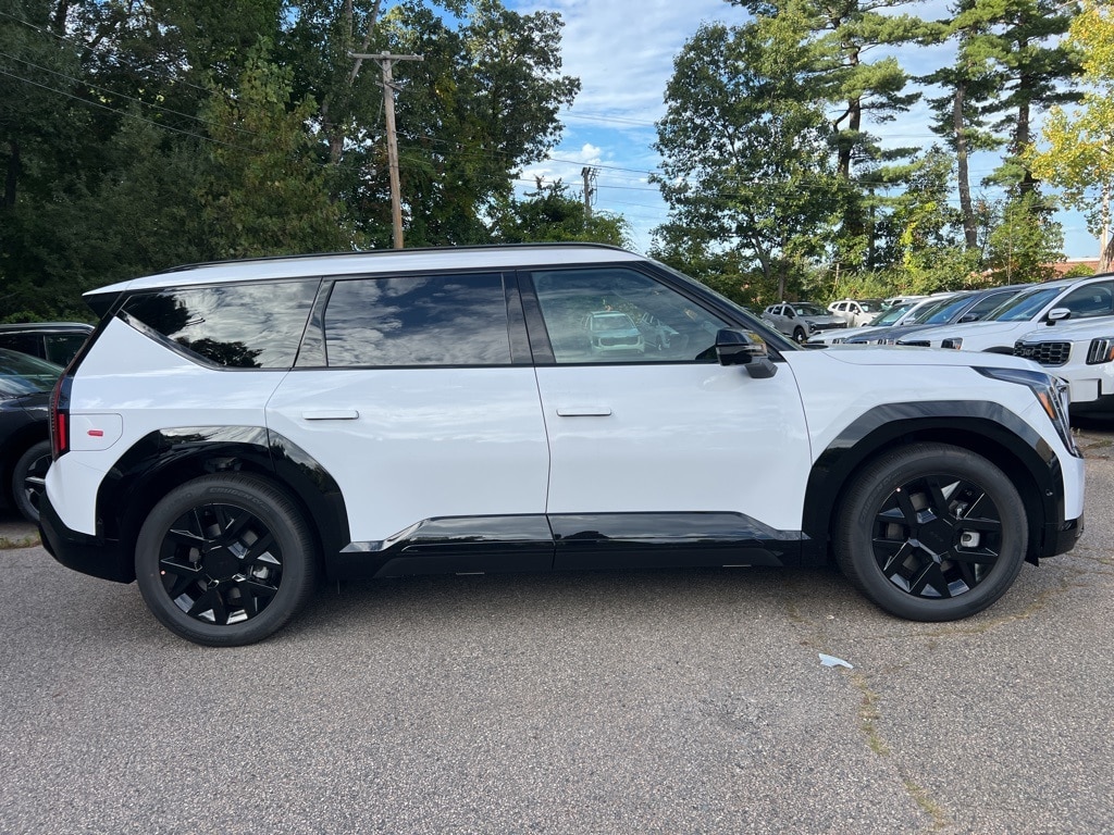 New 2026 Kia EV9 Land SUV