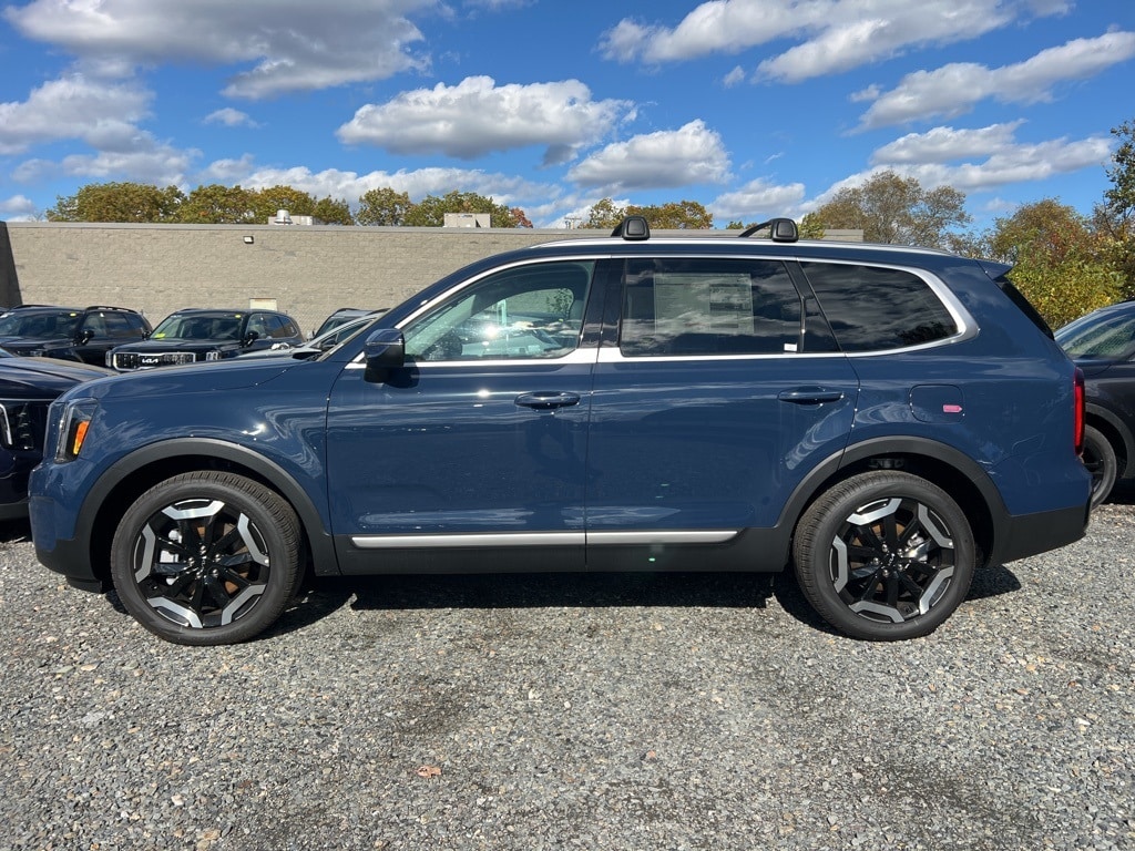 New 2025 Kia Telluride S SUV