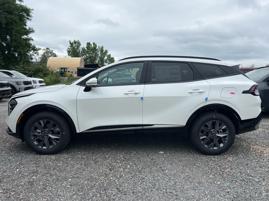 2025 Kia Sportage Hybrid photo 2