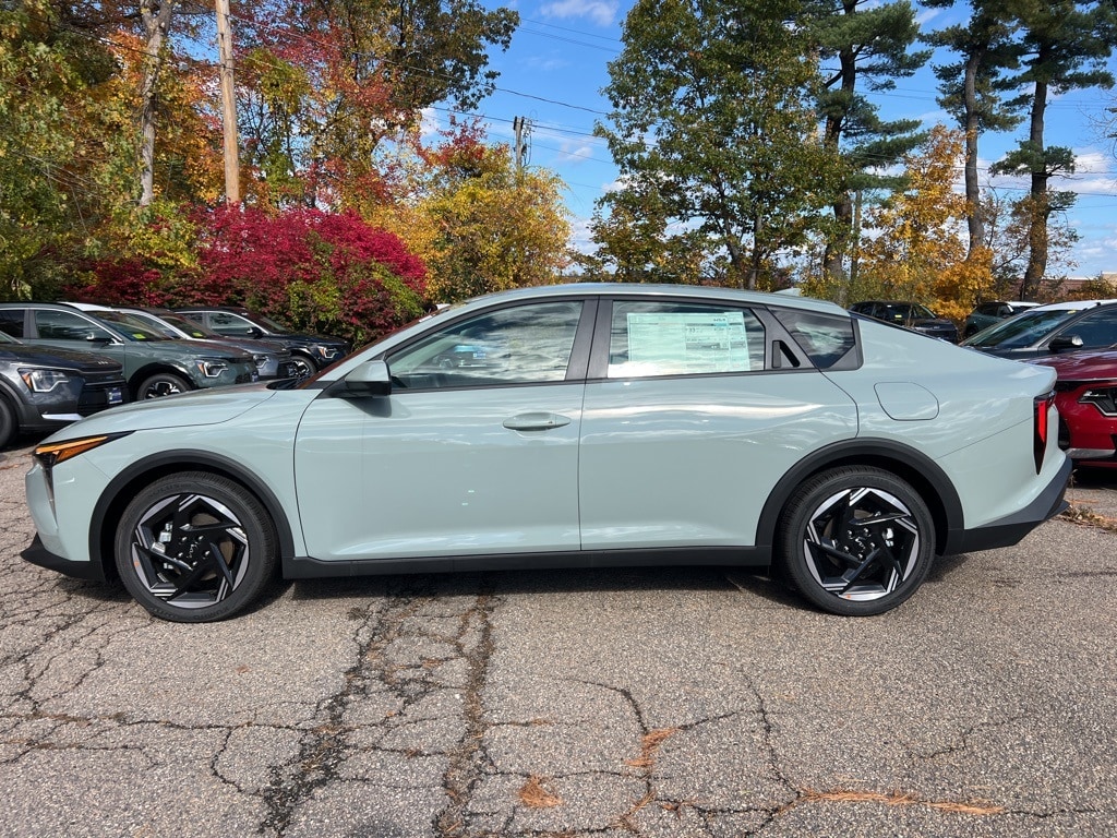 New 2025 Kia K4 EX Sedan