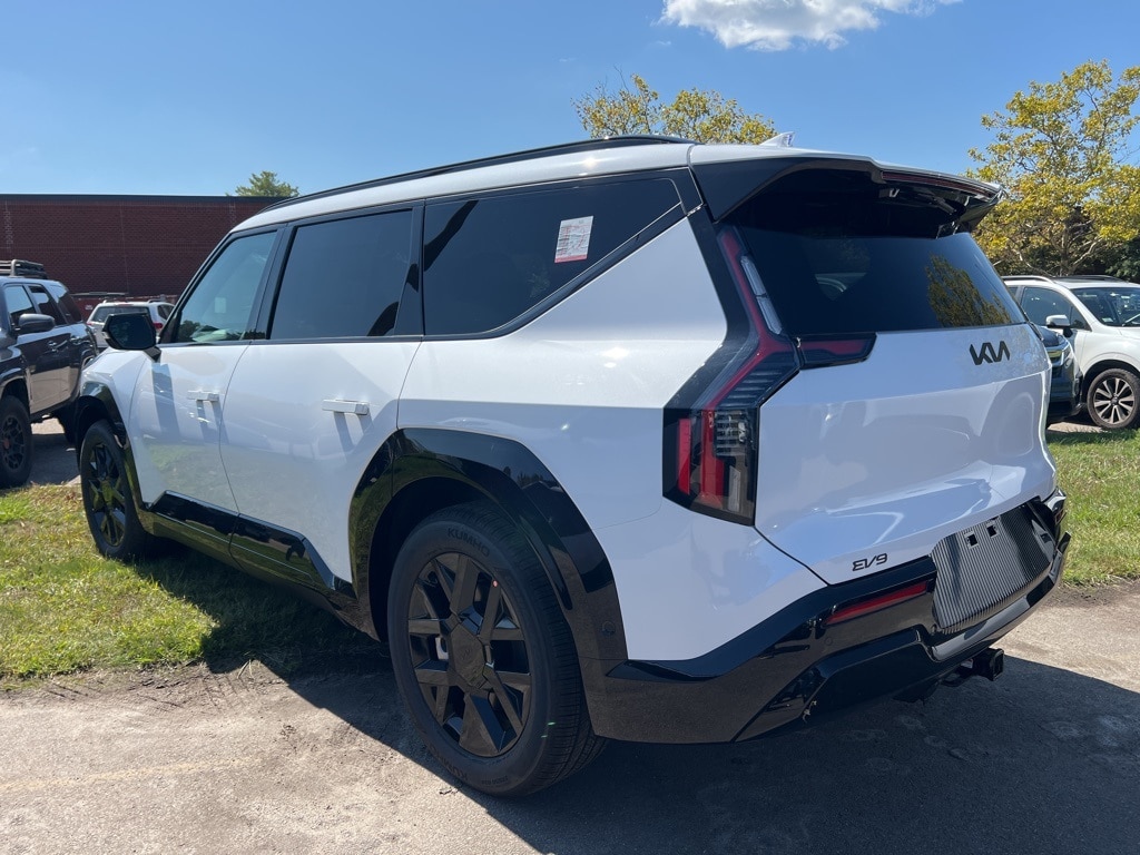 New 2026 Kia EV9 Land SUV