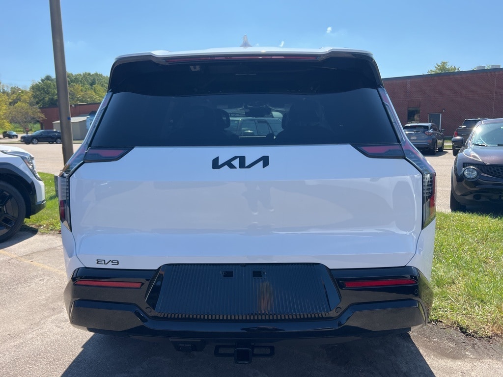 New 2026 Kia EV9 Land SUV