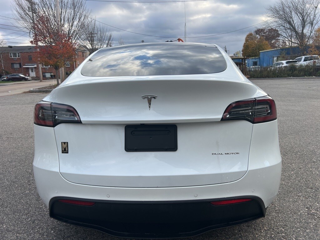 2020 Tesla Model Y Long Range photo 4