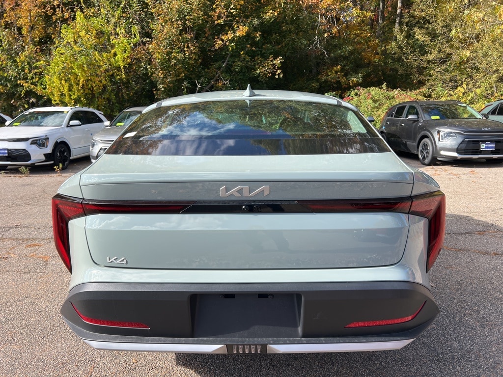 New 2025 Kia K4 EX Sedan
