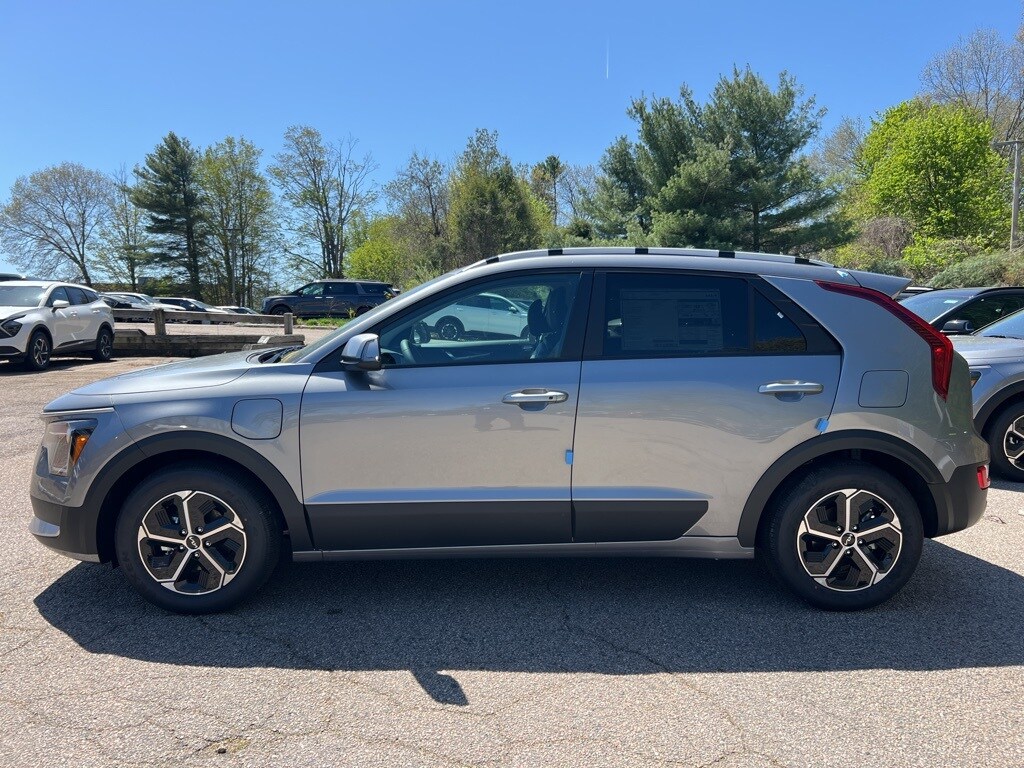 2025 Kia Niro Plug-In Hybrid EX photo 2