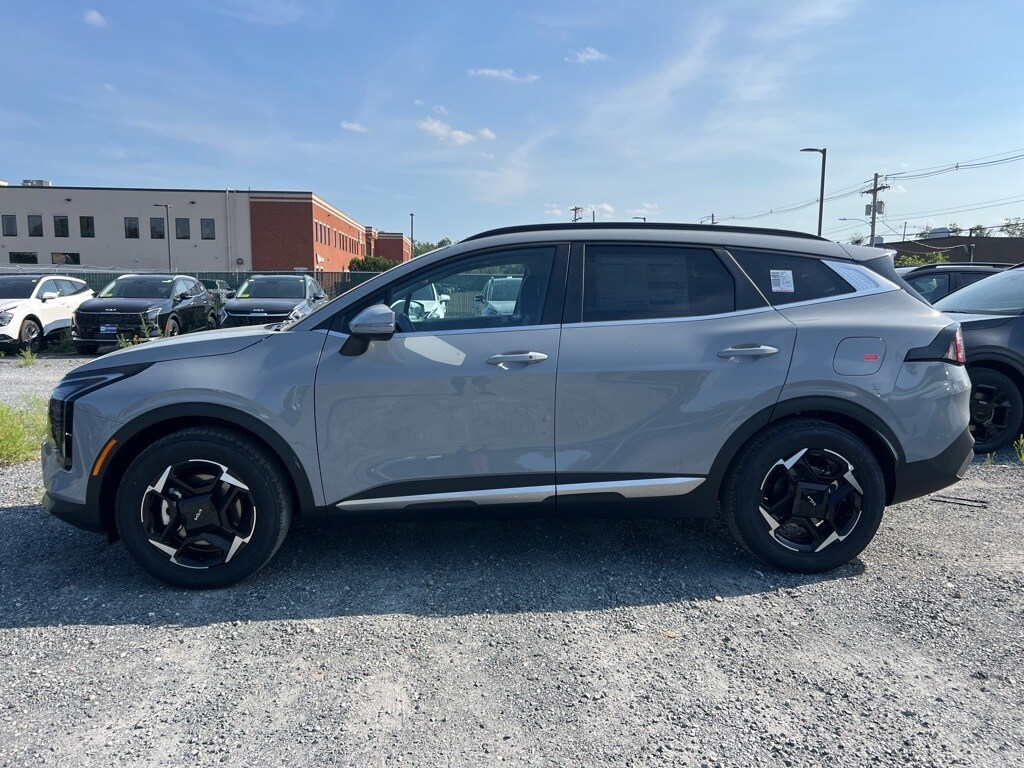 2026 Kia Sportage EX photo 2