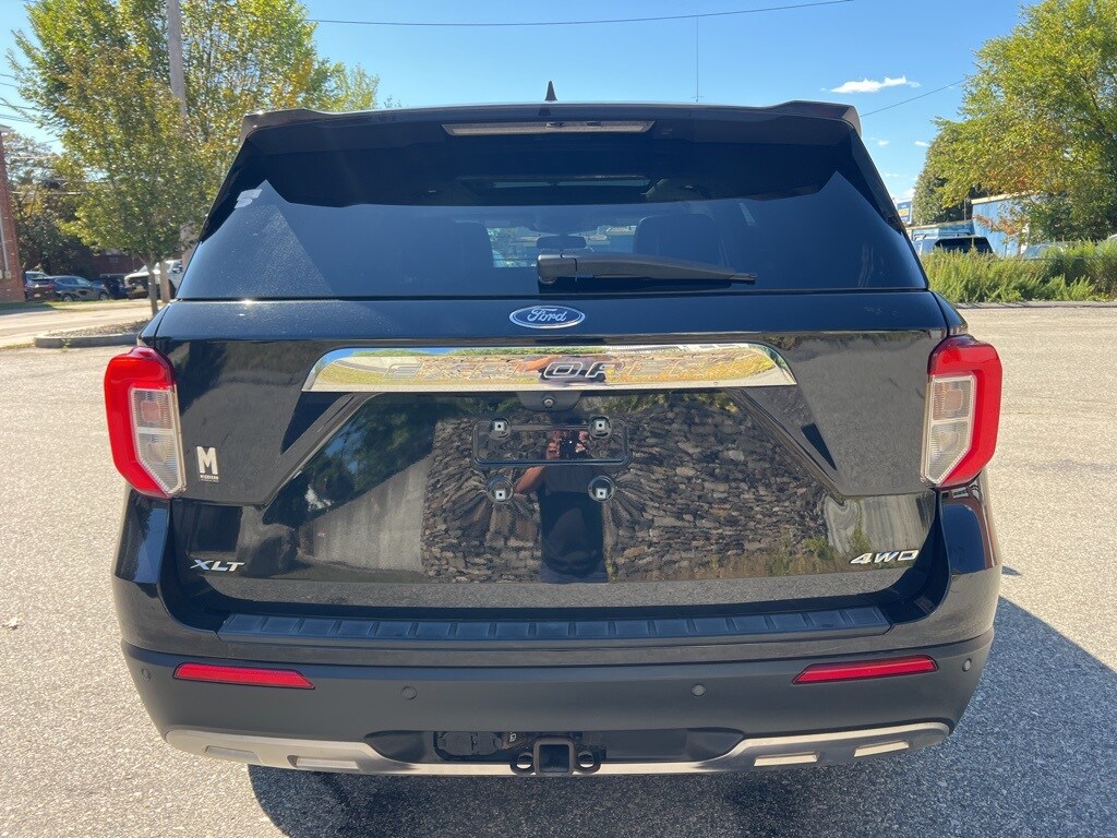 2022 Ford Explorer XLT photo 3