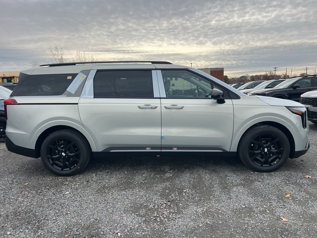 New 2026 Kia Carnival Hybrid SX Van Passenger Van