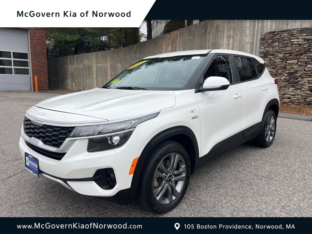 2023 Kia Seltos LX's photo