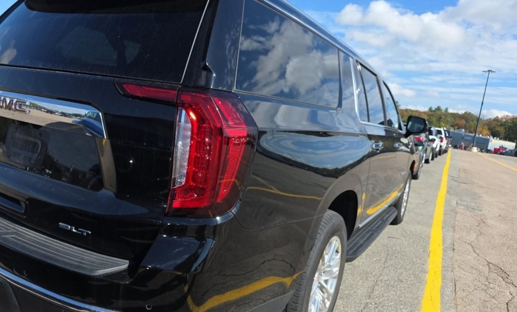 Used 2024 GMC Yukon XL SLT SUV