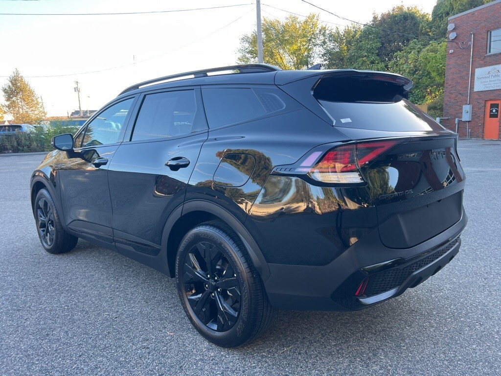 2025 Kia Sportage X-Line photo 3