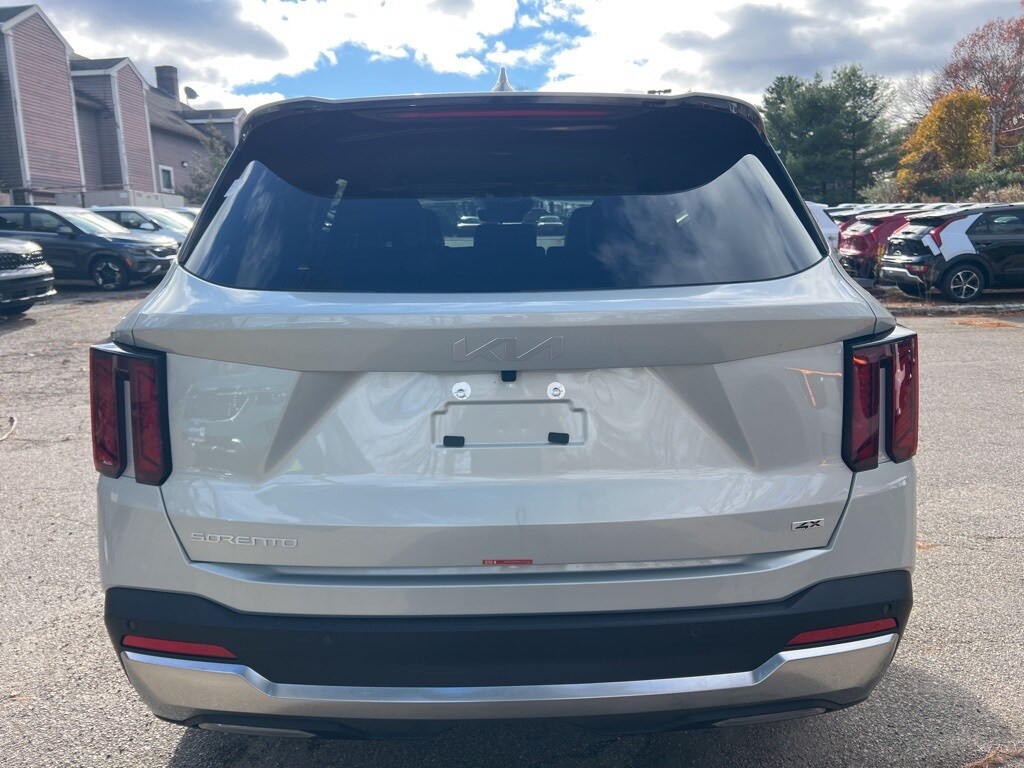 2026 Kia Sorento S photo 3