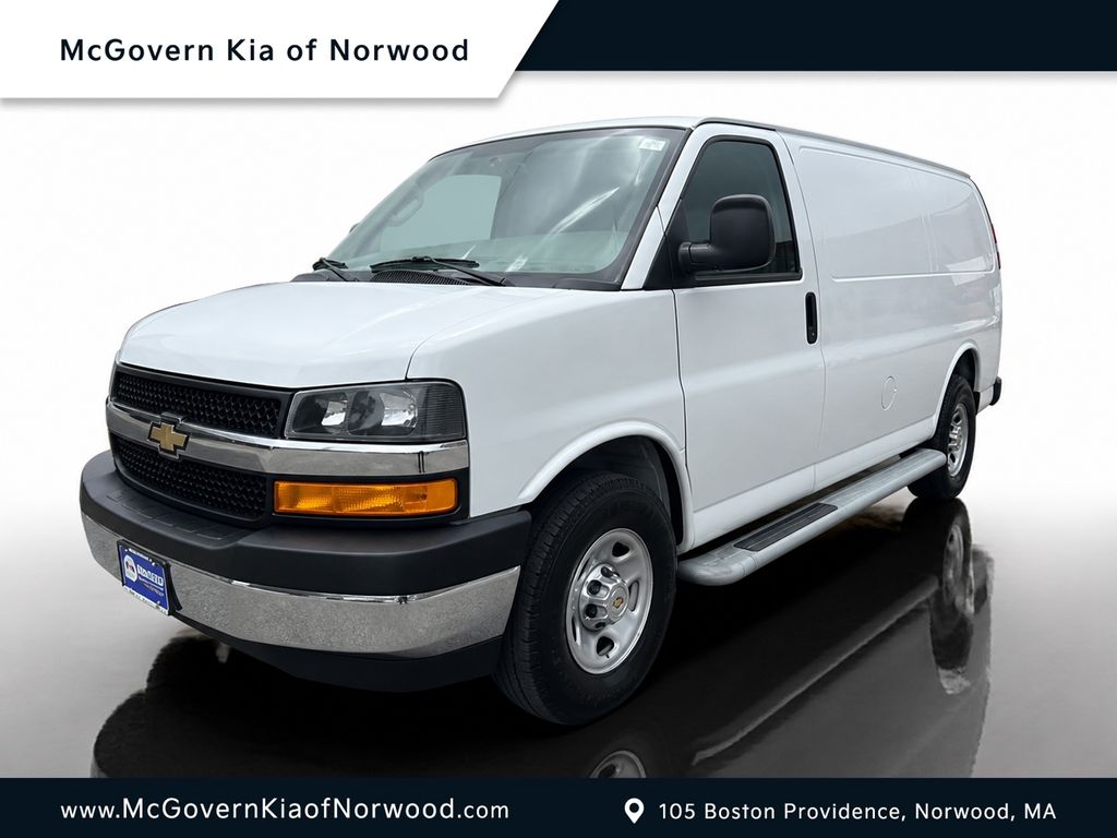 2024 Chevrolet Express 2500 Work Van HD's photo
