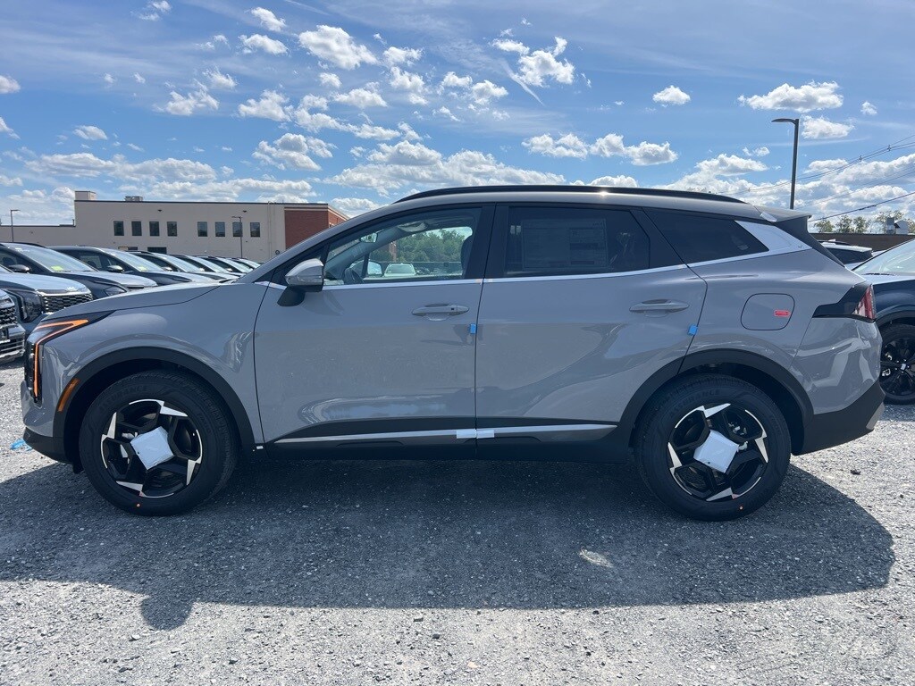 2026 Kia Sportage Hybrid EX photo 2