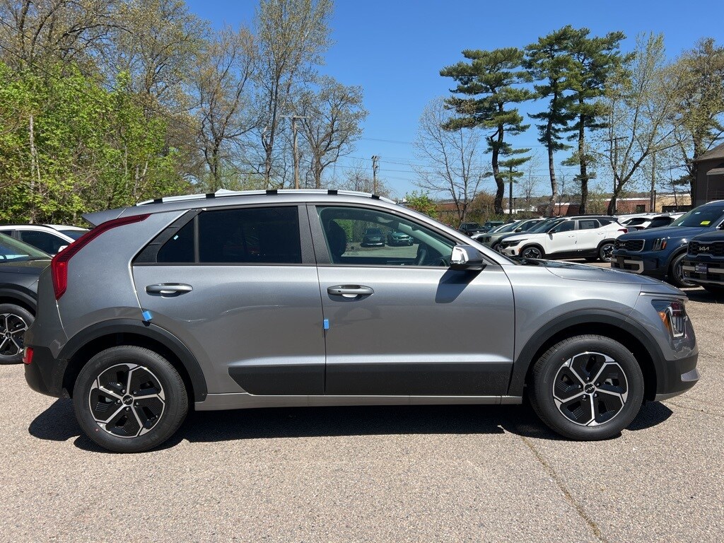 2025 Kia Niro Plug-In Hybrid EX photo 4
