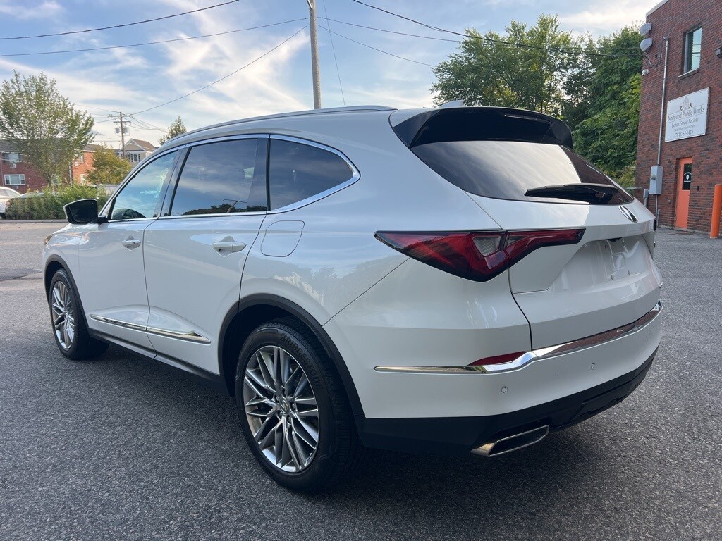 2023 Acura MDX SH-AWD Advance photo 2