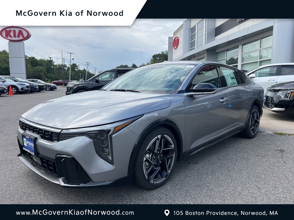 2025 Kia K4 GT-Line's photo