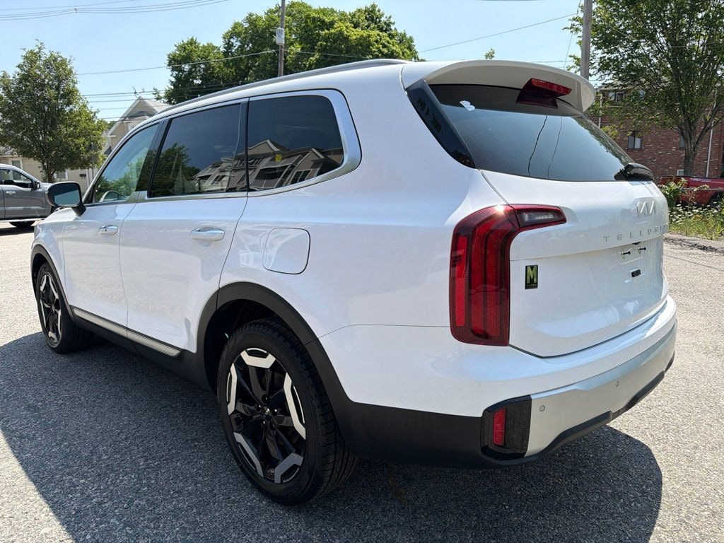 Used 2024 Kia Telluride S SUV