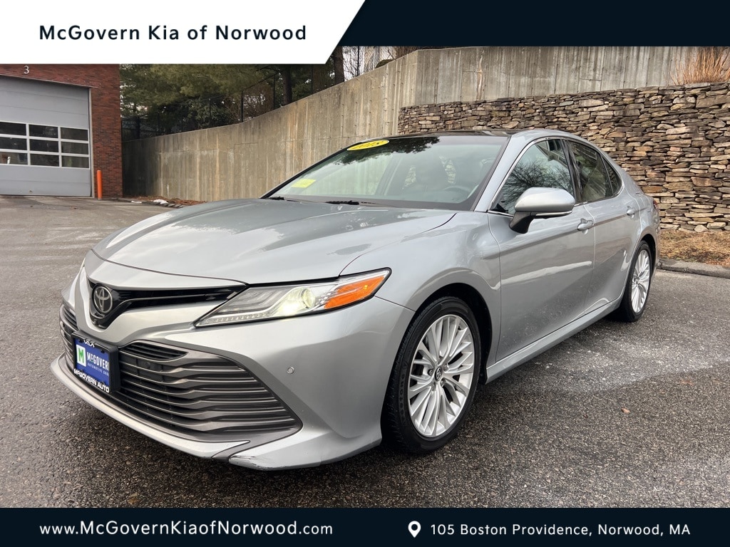 Used 2018 Toyota Camry XLE Sedan