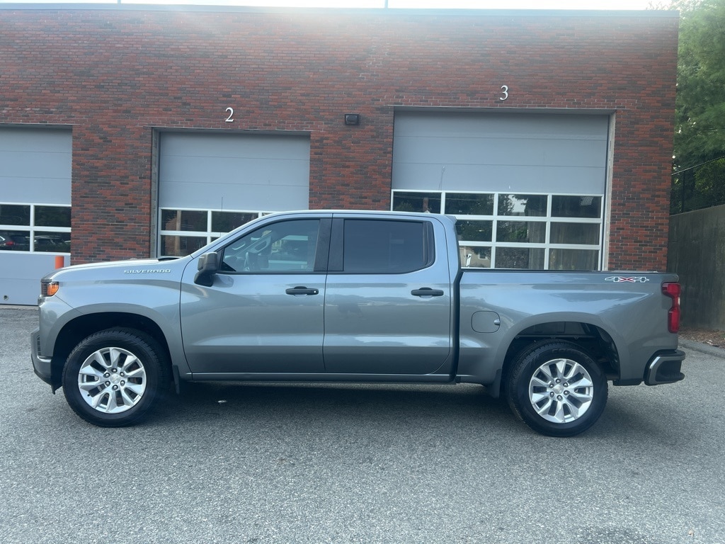 Used 2019 Chevrolet Silverado 1500 Custom with VIN 1GCUYBEF5KZ233194 for sale in Norwood, MA