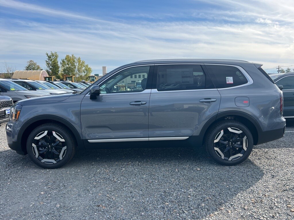 2025 Kia Telluride EX photo 2