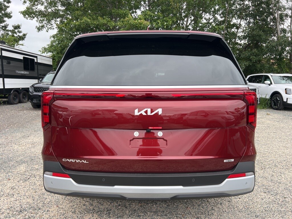2026 Kia Carnival LXS photo 3