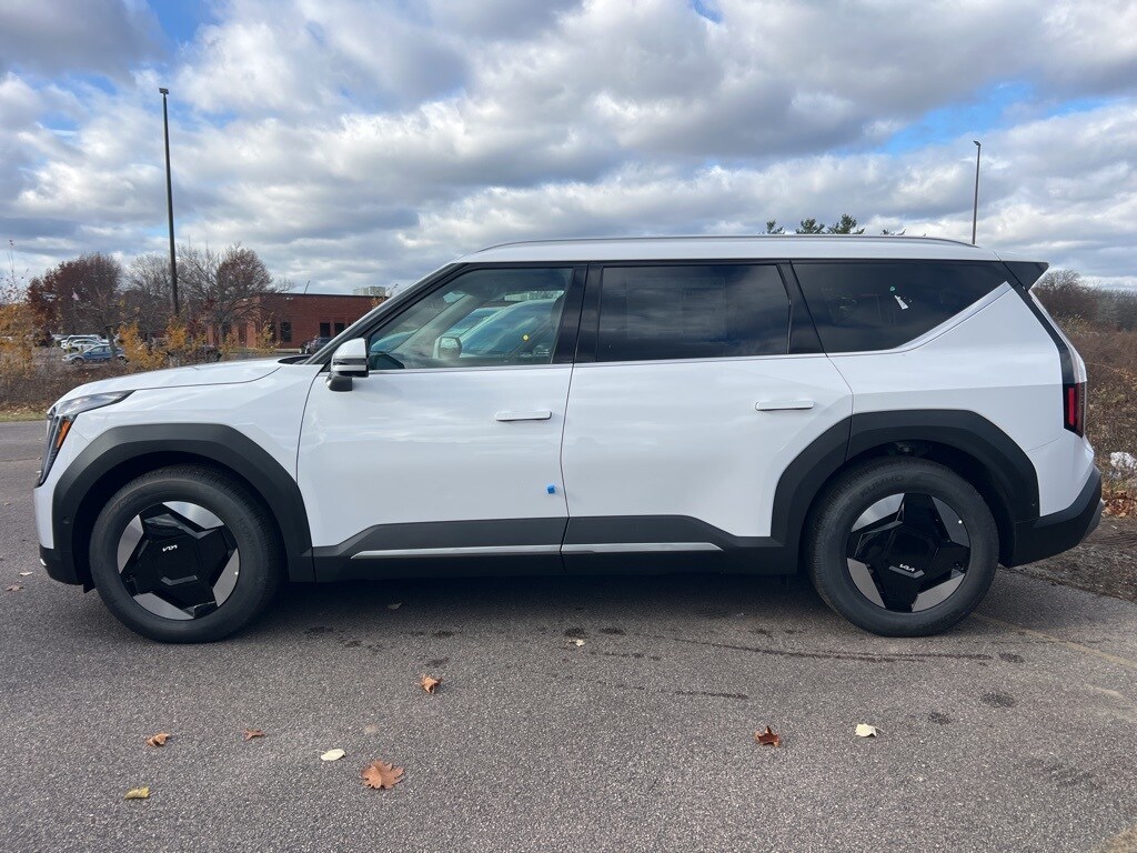 2026 Kia EV9 Wind photo 2