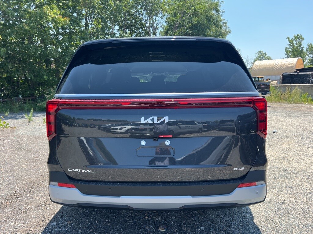 2026 Kia Carnival LXS photo 3