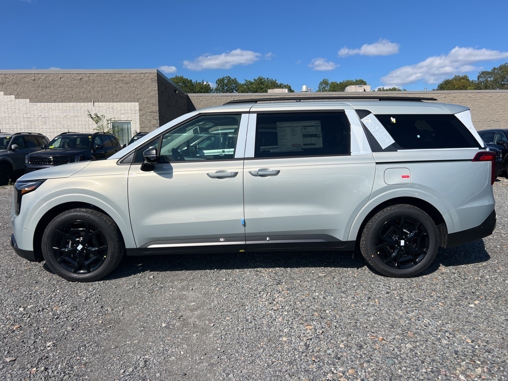 New 2026 Kia Carnival Hybrid SX Van Passenger Van