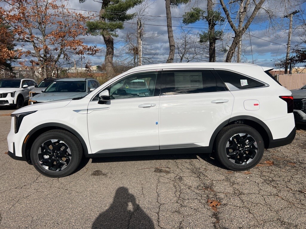 2026 Kia Sorento S photo 2