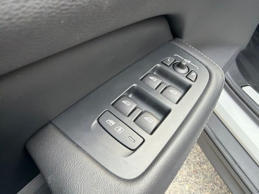 2025 Volvo V60 Cross Country Plus - Photo 15