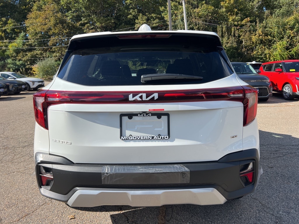New 2026 Kia Seltos LX SUV