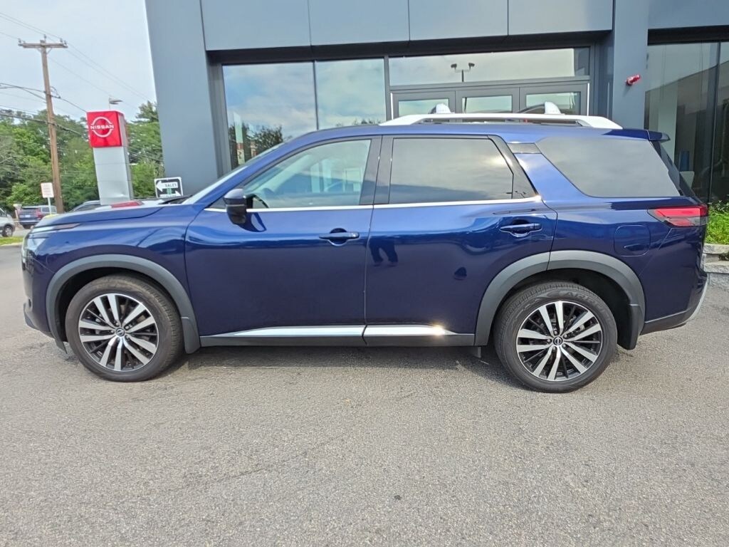 Used 2023 Nissan Pathfinder Platinum SUV
