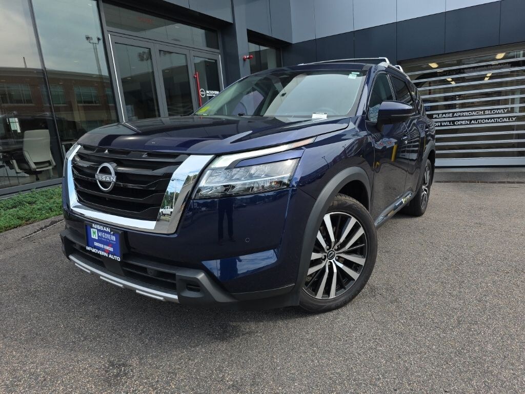 Used 2023 Nissan Pathfinder Platinum SUV