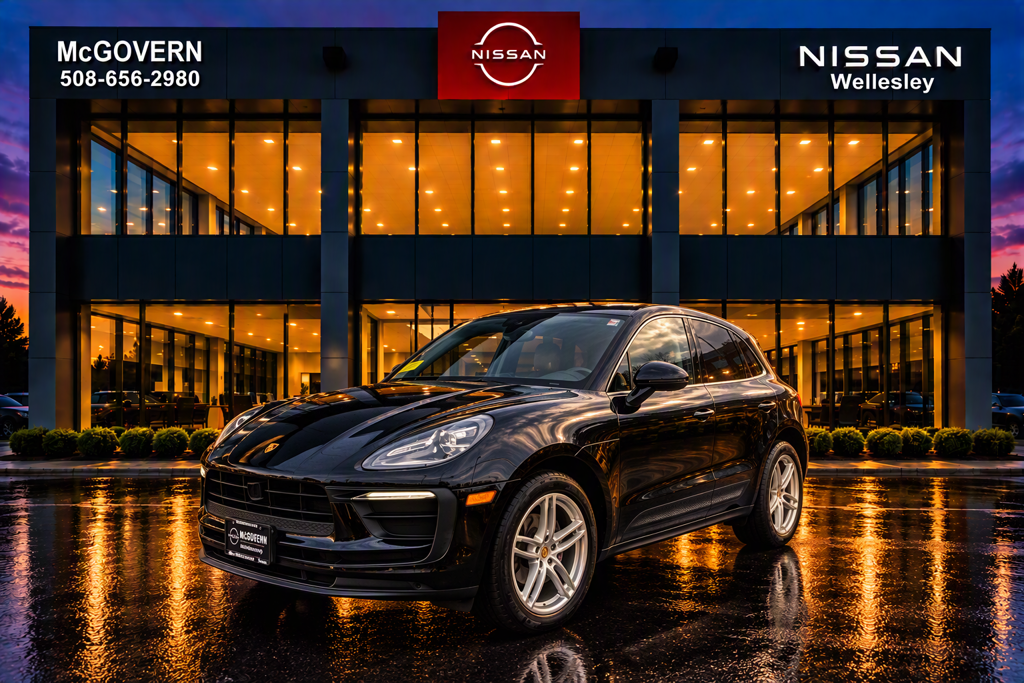2023 Porsche Macan Base