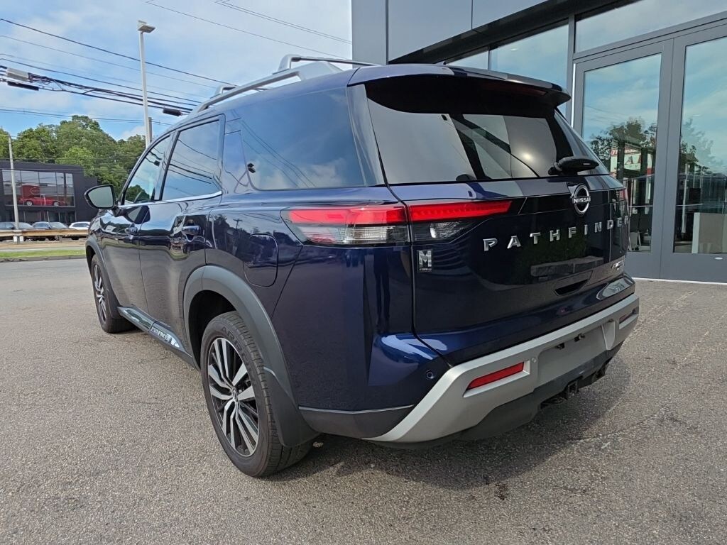 Used 2023 Nissan Pathfinder Platinum SUV