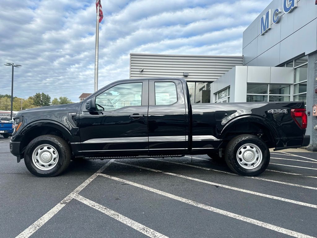 2024 Ford F-150 XL photo 2