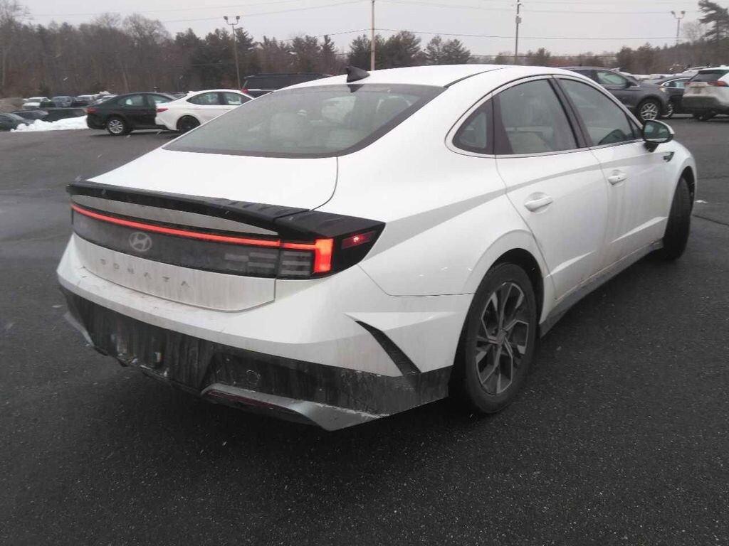 Used 2024 Hyundai Sonata SEL Sedan
