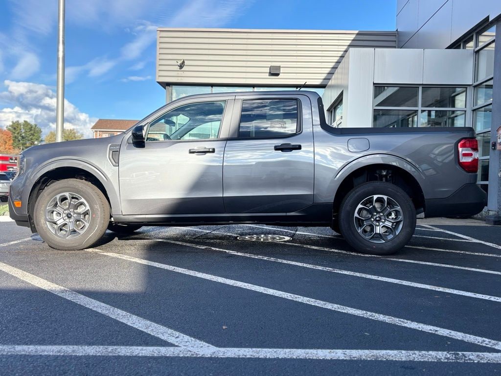 New 2025 Ford Maverick XLT Truck SuperCrew