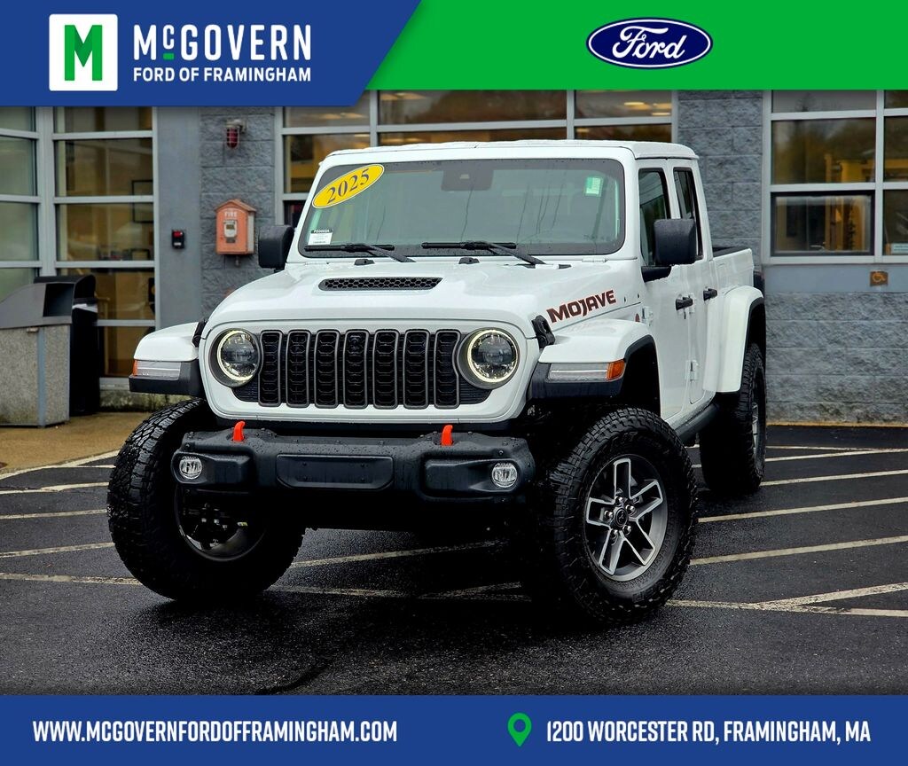 Used 2025 Jeep Gladiator Mojave Truck Crew Cab