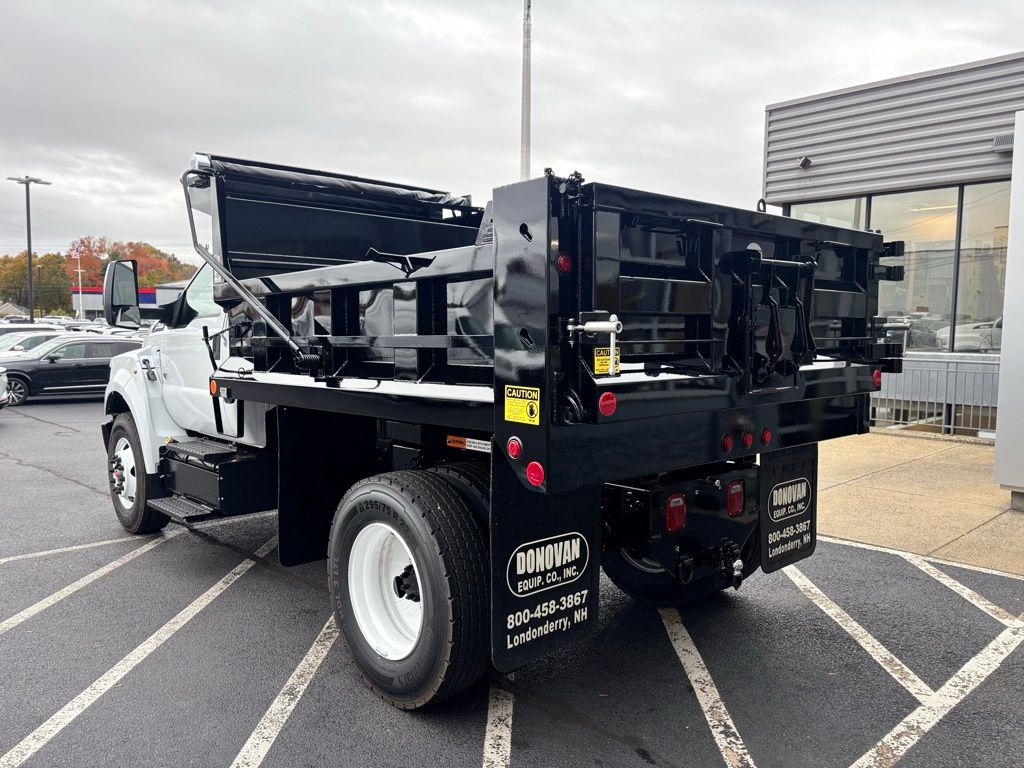 2026 Ford F-650 photo 4